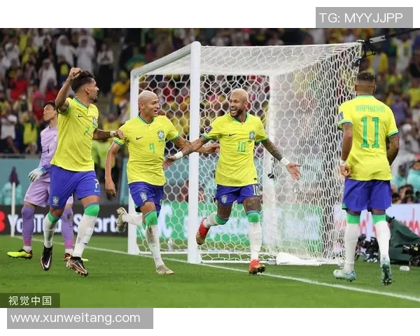 卡杜雷斯引领球队突破极限 足球世界杯赛场上的璀璨新星